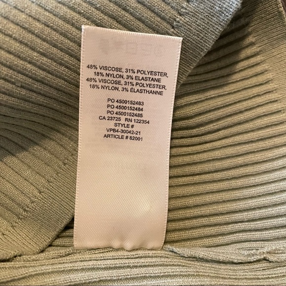 Wilfred | RESO Crop Knit Crew Neck Tank - Picture 7 of 7